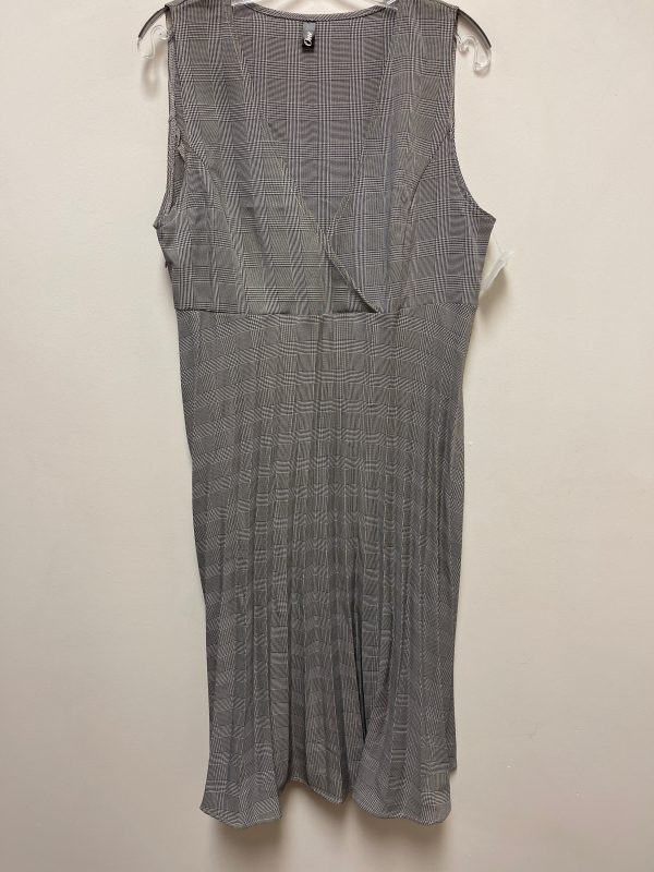 Grey Dress Casual Midi Clothes Mentor, Size M Online Sale