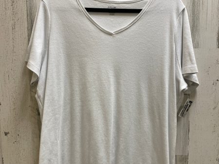 White Top Short Sleeve Falls Creek, Size 1x For Cheap