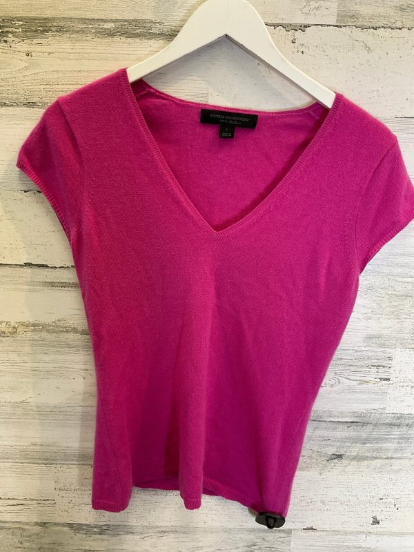 Top Short Sleeve By Express Design Studio In Pink, Size: L Online