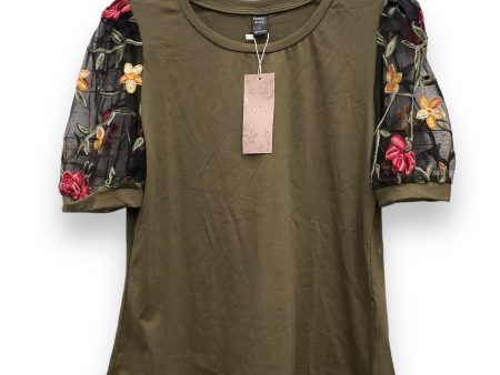 Green Top Short Sleeve Clothes Mentor, Size L For Cheap